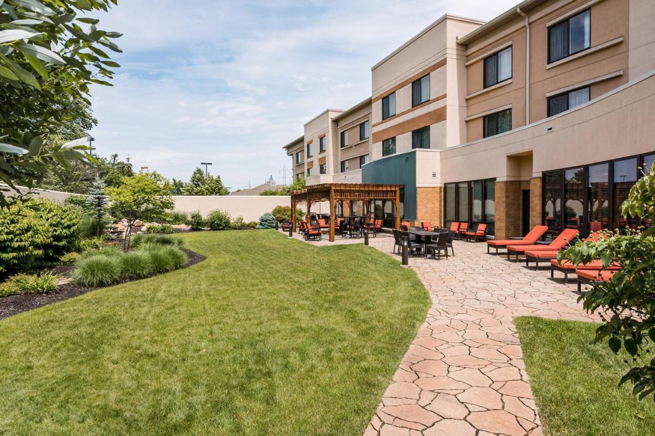 Courtyard By Marriott Lafayette Hotel Exterior foto