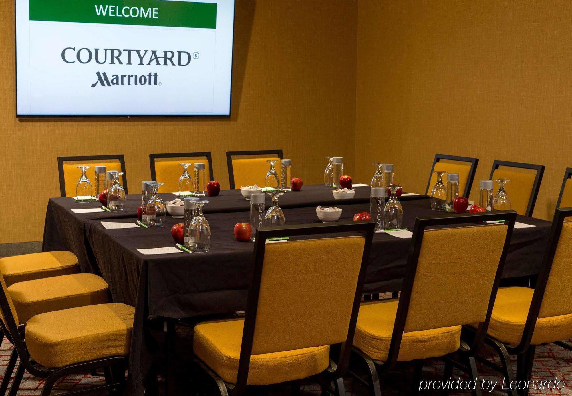 Courtyard By Marriott Lafayette Hotel Exterior foto